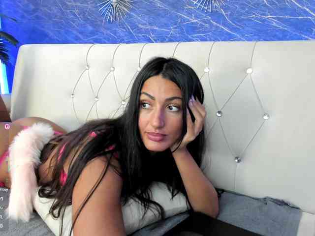 Maya_Lisa webcam