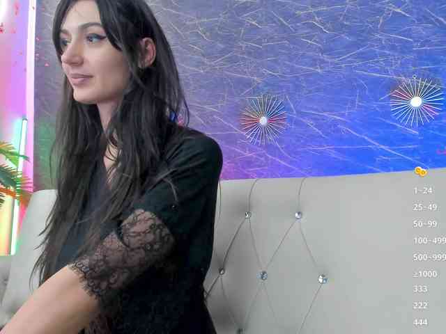 Maya_Lisa webcam
