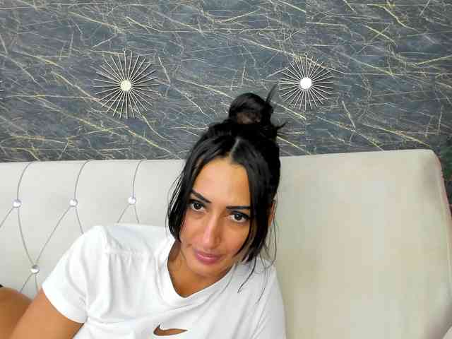 Maya_Lisa webcam