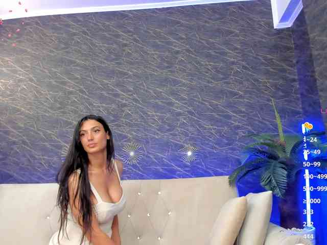 Maya_Lisa webcam