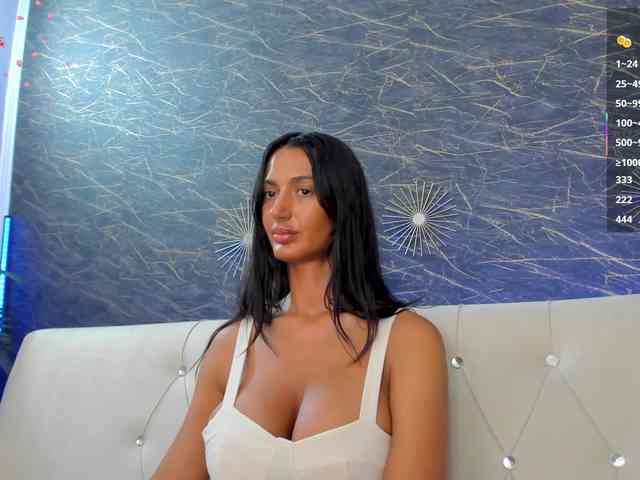 Maya_Lisa webcam