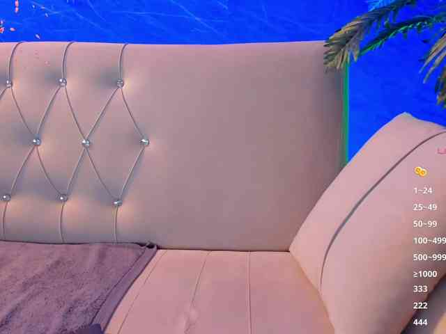 Maya_Lisa webcam