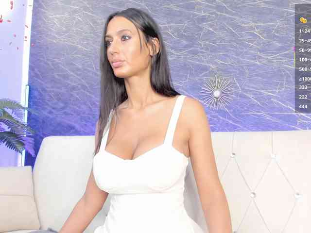 Maya_Lisa webcam