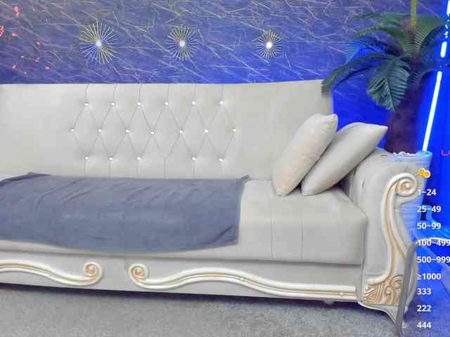 Maya_Lisa webcam