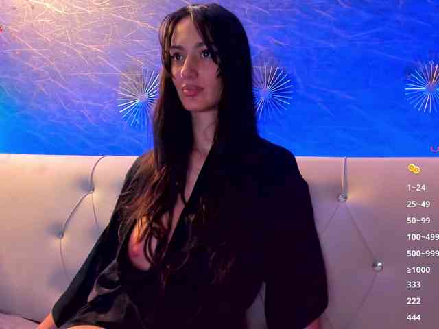 Maya_Lisa webcam