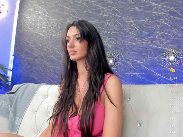 Maya_Lisa webcam