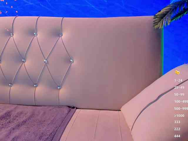 Maya_Lisa webcam