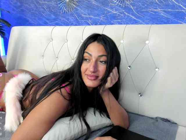 Maya_Lisa webcam