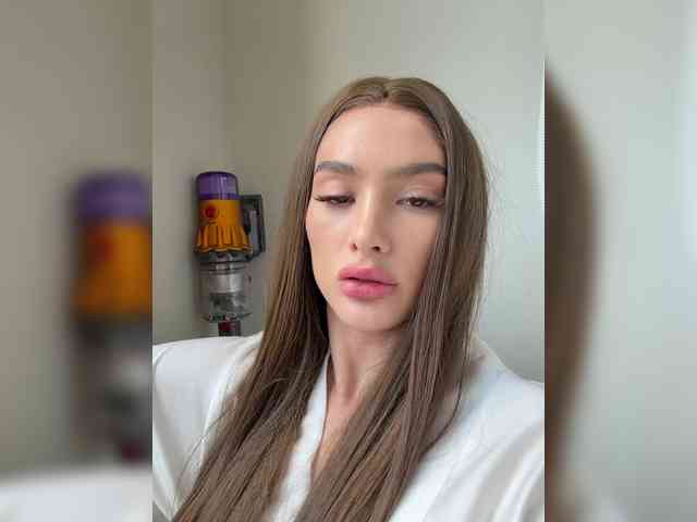 AnikaSex webcam