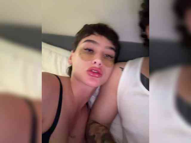 AnikaSex webcam