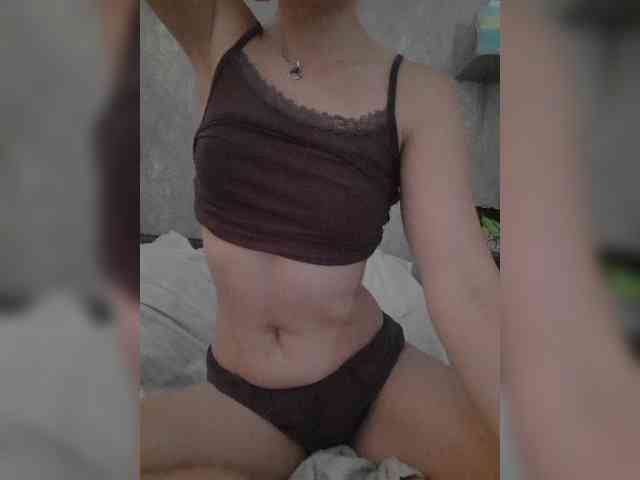 RedAmethyst Live Webcam on BongaCams