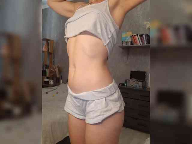 RedAmethyst Live Webcam on BongaCams