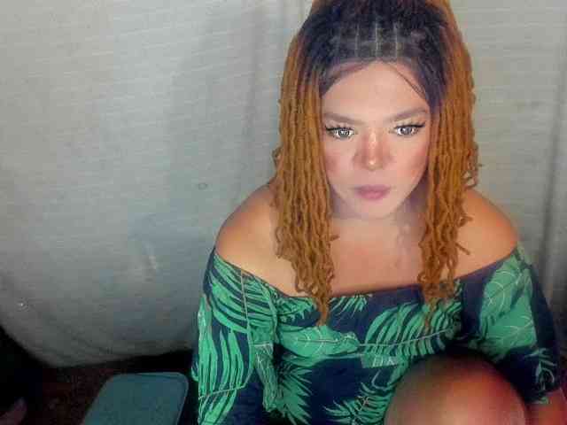 Imurhotella01 Live Webcam on BongaCams