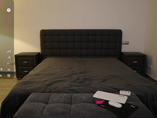GoldieXXX Porn Show