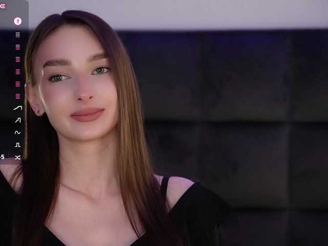 DiamondLily live cam on BongaCams