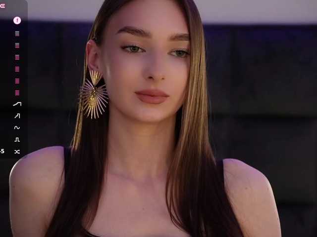 DiamondLily live cam on BongaCams