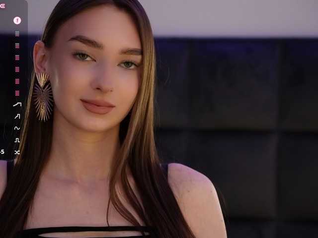 DiamondLily live cam on BongaCams