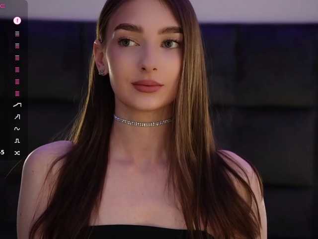 DiamondLily live cam on BongaCams