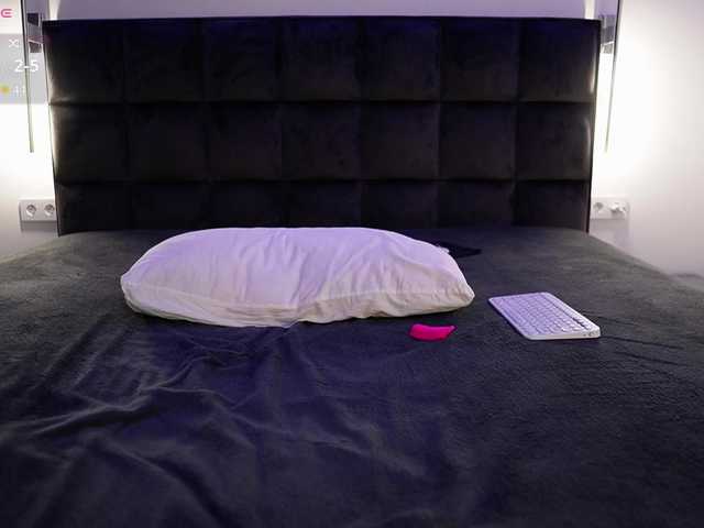 DiamondLily live cam on BongaCams