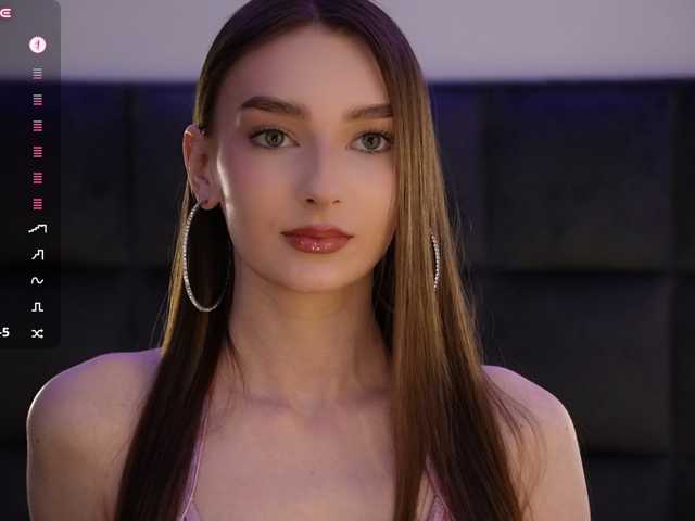 DiamondLily live cam on BongaCams