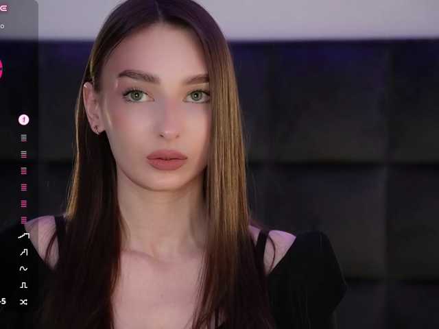 DiamondLily live cam on BongaCams