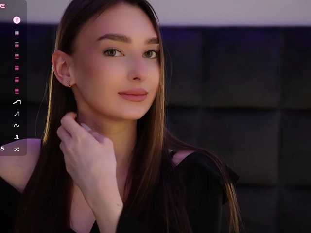 DiamondLily live cam on BongaCams