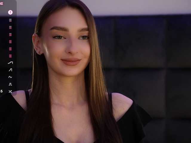 DiamondLily live cam on BongaCams