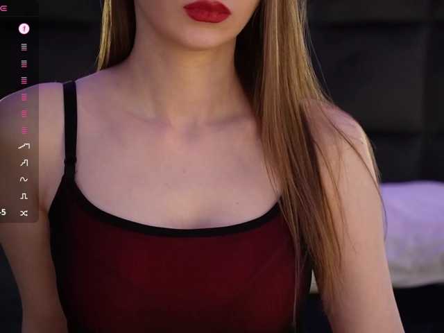 DiamondLily live cam on BongaCams