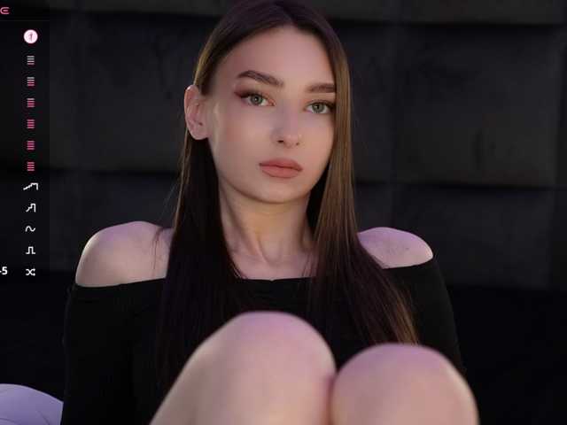 DiamondLily live cam on BongaCams