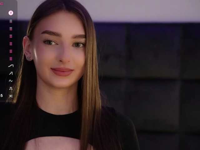 DiamondLily live cam on BongaCams