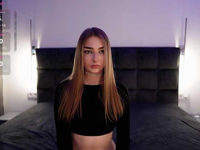 DiamondLily live cam on BongaCams