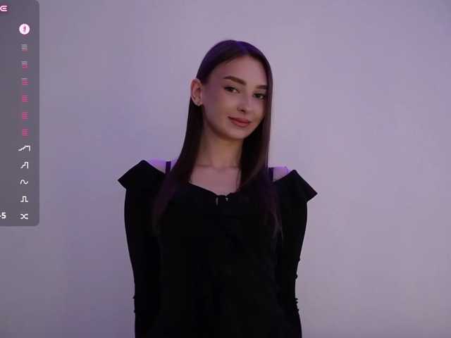 DiamondLily live cam on BongaCams