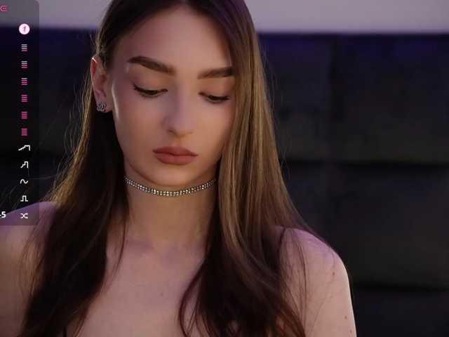 DiamondLily live cam on BongaCams