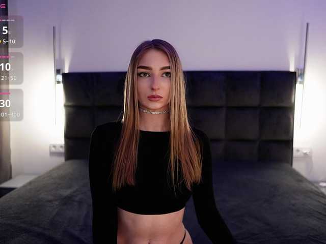 DiamondLily live cam on BongaCams