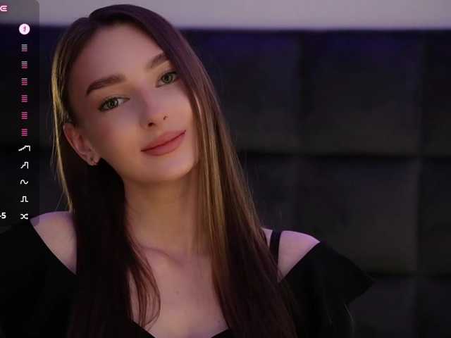 DiamondLily live cam on BongaCams