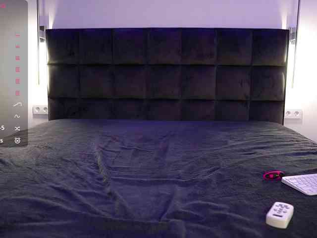 GoldieXXX webcam
