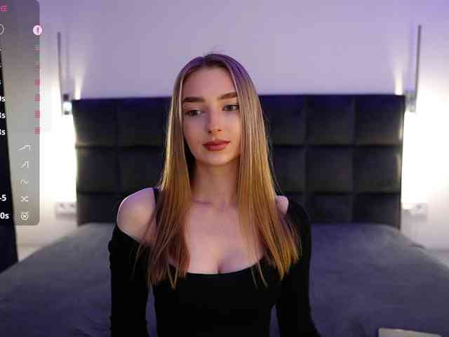 GoldieXXX