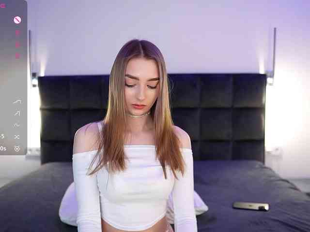 GoldieXXX