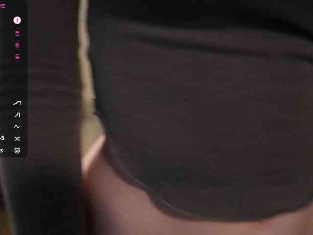GoldieXXX webcam