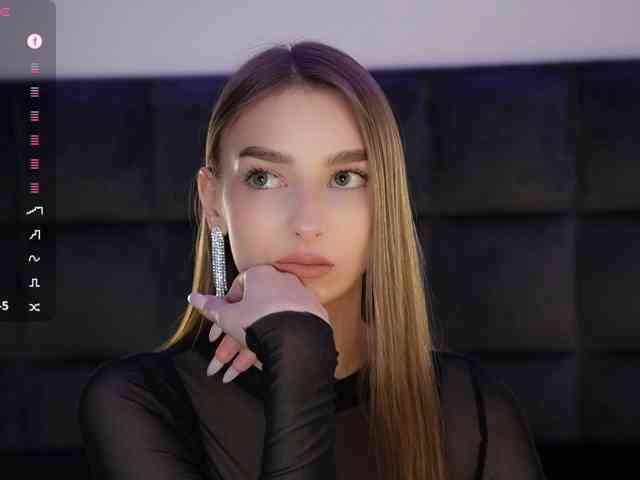 DiamondLily - Girl 