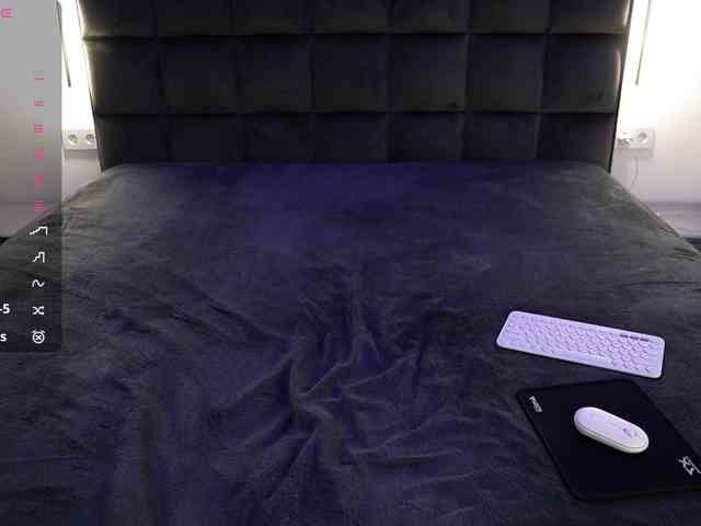 GoldieXXX webcam