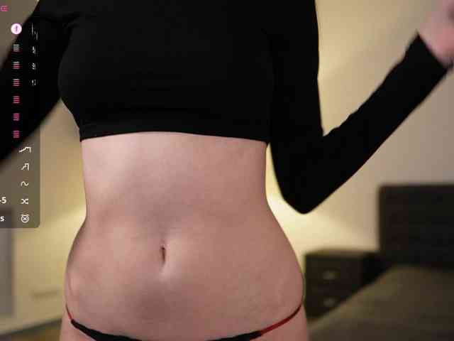 GoldieXXX webcam