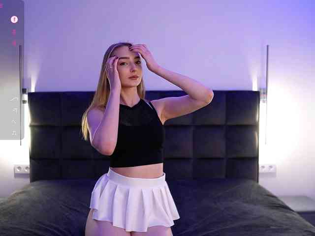 DiamondLily webcam