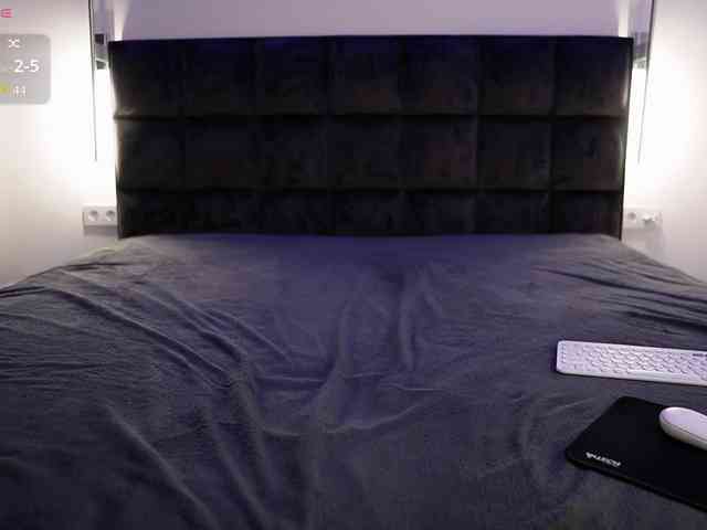 GoldieXXX webcam