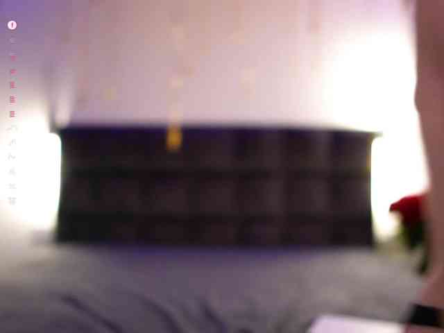 GoldieXXX webcam