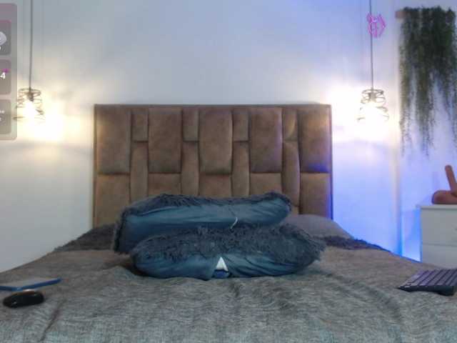 alejhandramora live cam on BongaCams