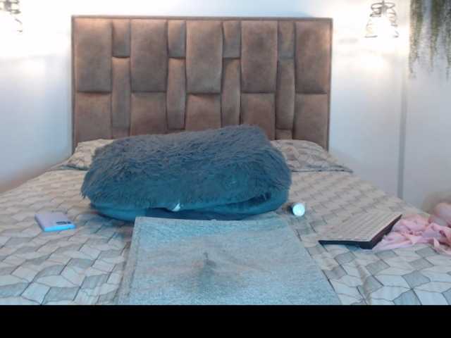 alejhandramora live cam on BongaCams