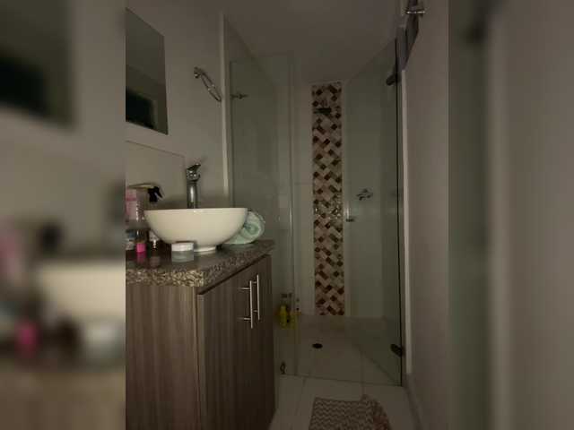 Anah10's BongaCams show and profile