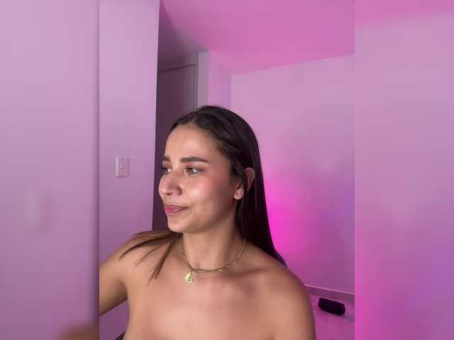 Anah10 live cam on BongaCams