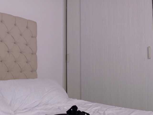 Anah10 live cam on BongaCams